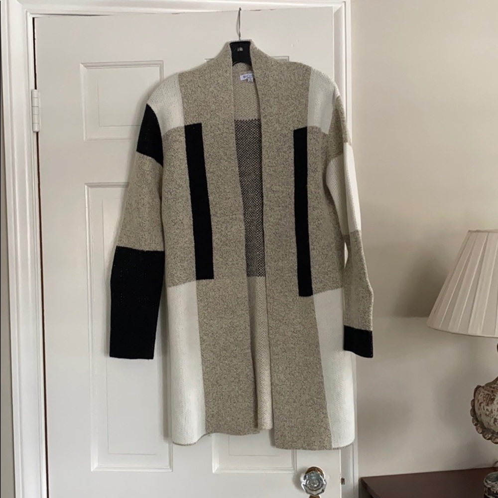 Cardigan sweater